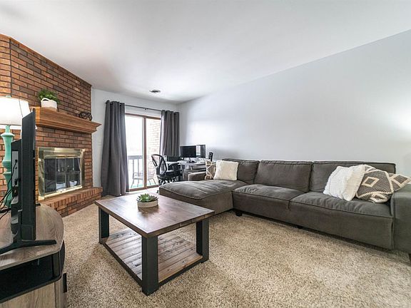 4th image of 935 W Glen Park Ave APT 206