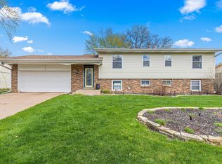 10203 Raven St NW, Coon Rapids, MN 55433