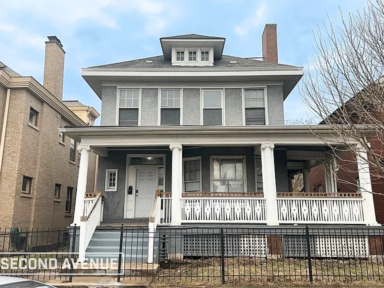 7745 S Sangamon St — Photo 1