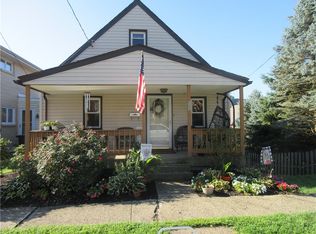 522 Walnut St, Springdale, PA 15144