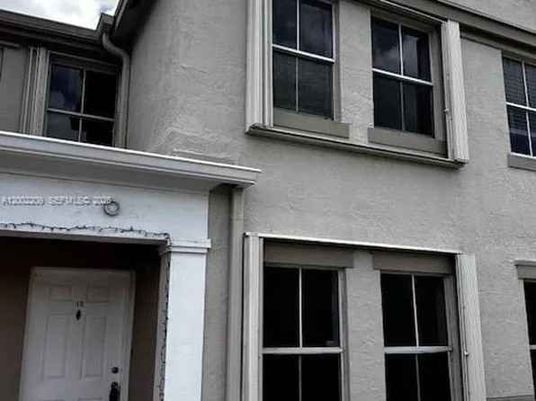 9189 Fontainebleau Blvd #510, Miami, FL 33172