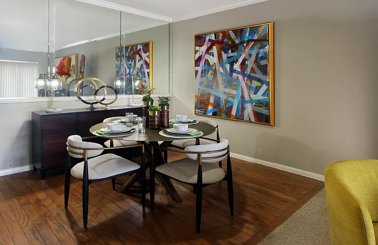 Kensington Square Apartments — Photo 17