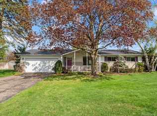 53810 Bruce Hill Dr, Utica, MI 48316