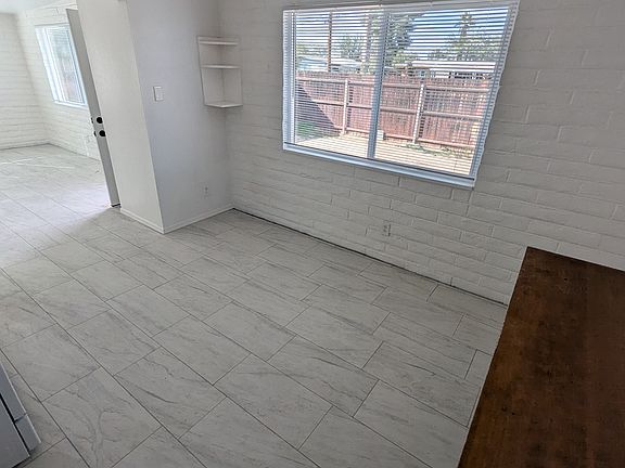 3rd image of 2832 N Sparkman Blvd