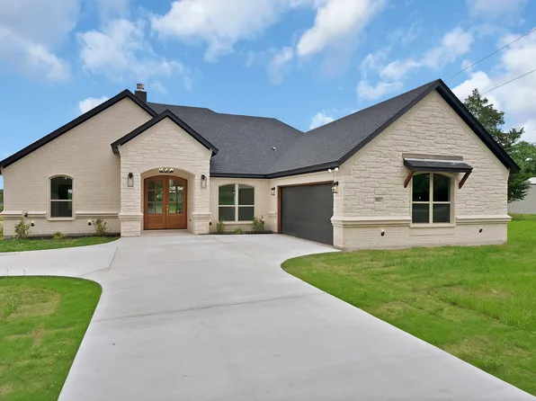 501 Harris Rd, Azle, TX 76020