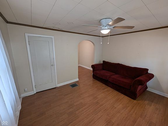 4th image of 1701 N Alton Ave