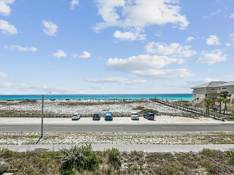 1070 Fort Pickens Rd — Photo 38