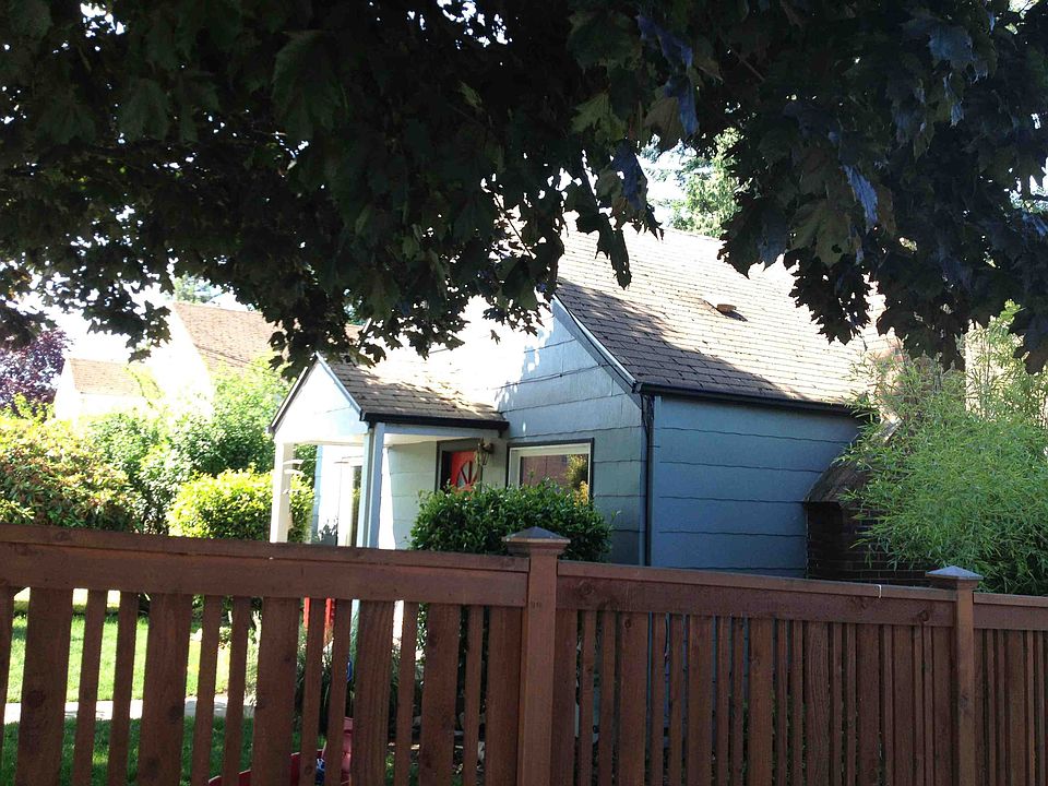 2nd image of 8623 8th Ave NE