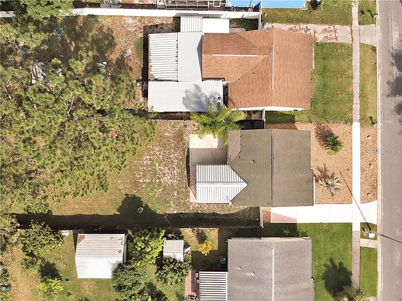 3rd image of 3014 Cedaridge Dr