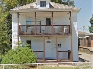 1189 Mendon Rd, Woonsocket, RI 02895