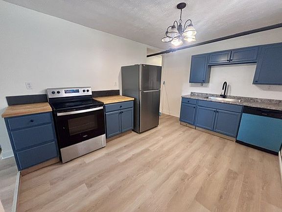 3rd image of 16808 Madison Ave #1