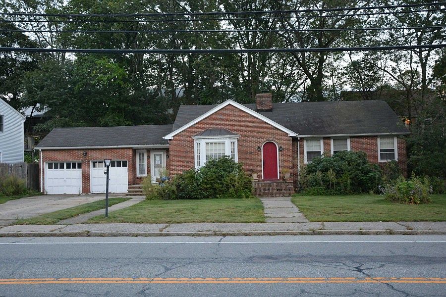 1st image of 846 Oaklawn Ave