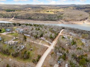 18581 N West Ave, Lead Hill, AR 72644