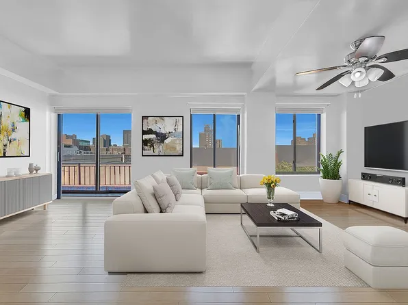 353 E 104th St APT 9A, New York, NY 10029