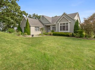 W4621 Pine Creek Dr, Elkhorn, WI 53121