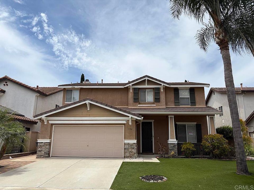 1st image of 756 Avenida Abeja
