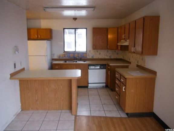 4th image of 729 W Jackson Park Pl