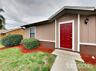 2980 Lagoon Ave, Deltona, FL 32738