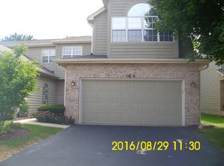 44 Townsend Cir, Naperville, IL 60565