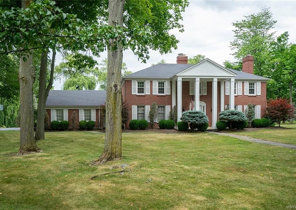 1st image of 35 Knollwood Ln
