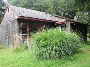 95 Buckberg Mountain Rd, Tomkins Cove, NY 10986