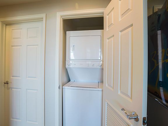 4th image of 150 N Las Vegas Blvd Unit 1703