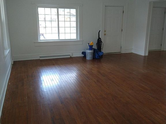 4th image of 615 Fairchild Ave