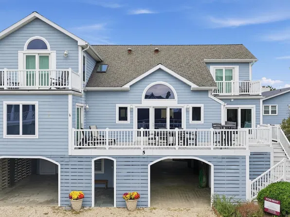 5 Kewanee St, Bethany Beach, DE 19930