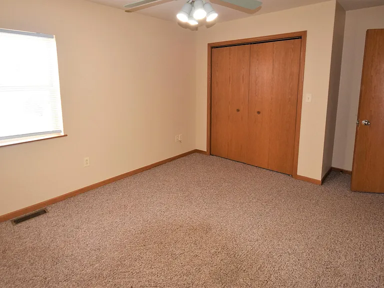 420 Preston Ln — Photo 13