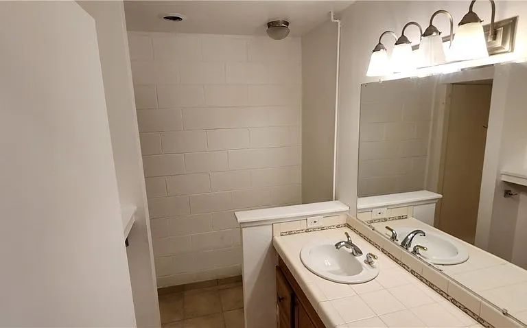 13442 Marina Vlg #13442 — Photo 12