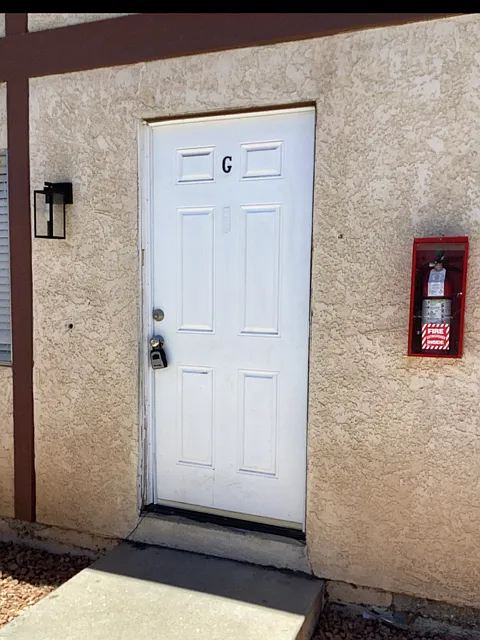 2 bed, 1.5 bath, 1000 sqft, $1,895 — Photo 2