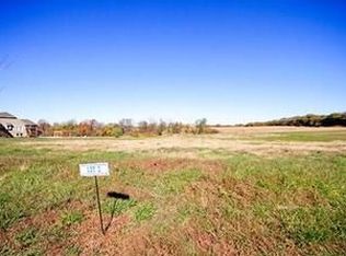 16116 Cattlemont Dr, Basehor, KS 66007