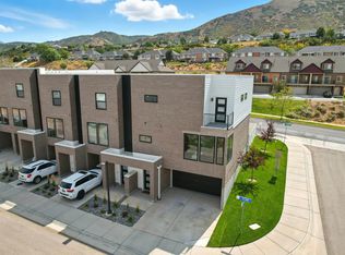 328 E Tri Ln S, Draper, UT 84020