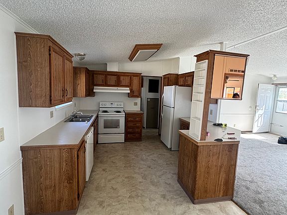 5th image of 3275 Horseshoe Rd
