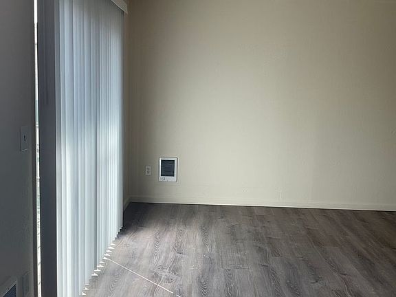 2nd image of 23 NE 162nd Ave APT 209