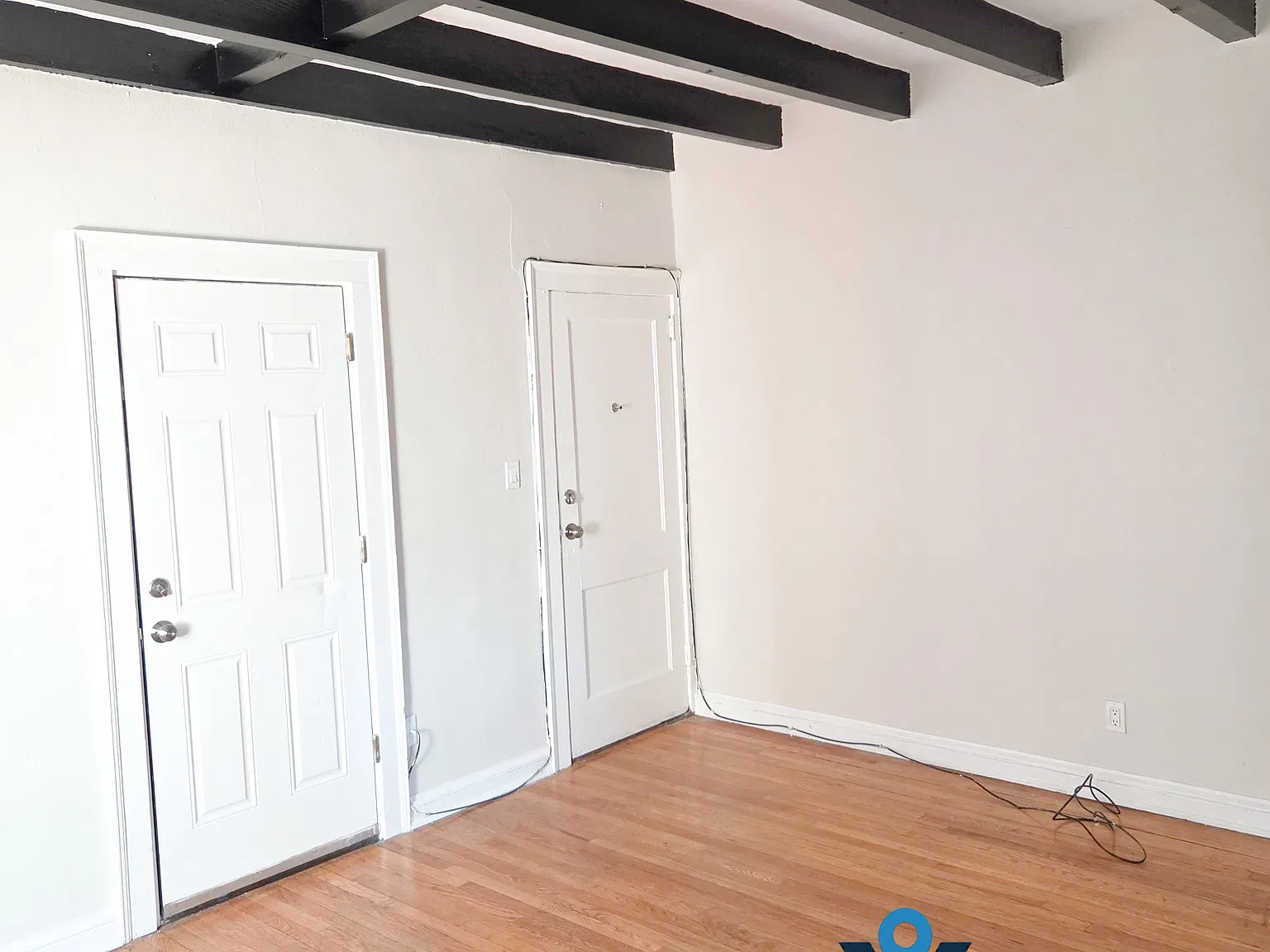 1 bed, 950 sqft, $1,100 — Photo 3