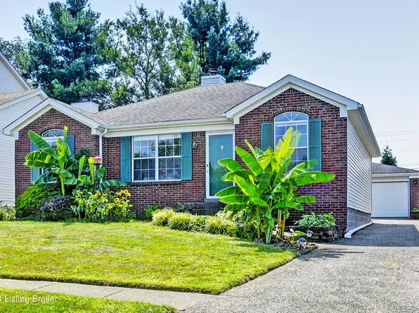 12114 Bay Run Dr, Worthington Hills, KY 40245
