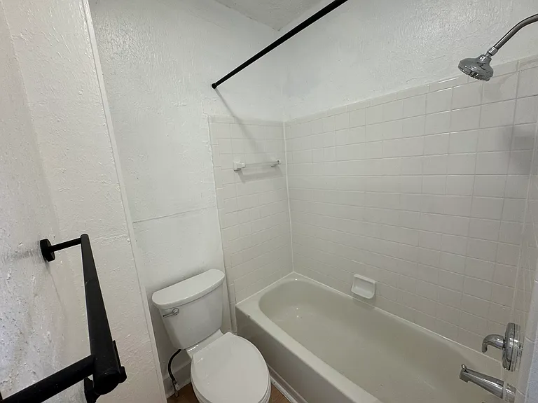 129 Wilson St — Photo 10