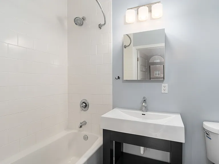 2502 13th St NW — Photo 3