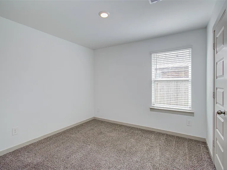10602 Great Basin Dr — Photo 30