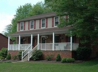 118 Rippling Brook Dr, Sewickley, PA 15143