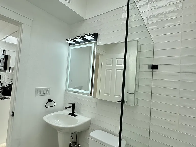 1025 Hampshire St #B — Photo 14