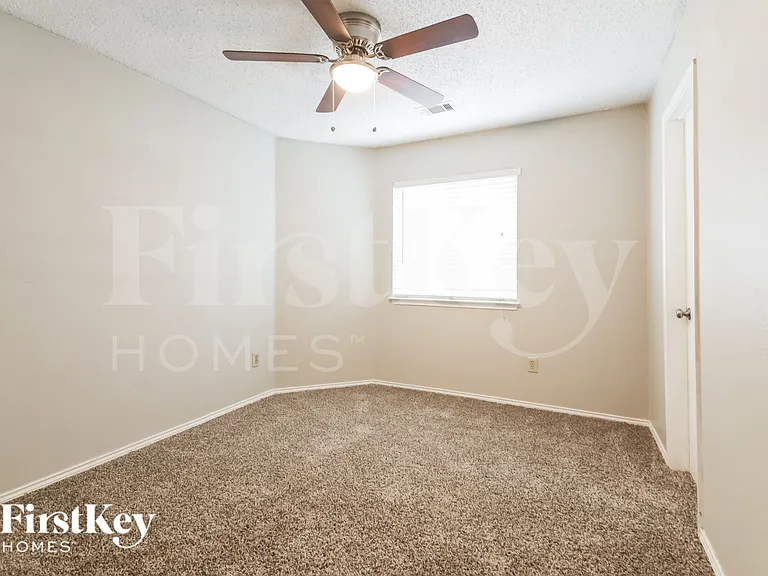 1733 Prescott Dr — Photo 14