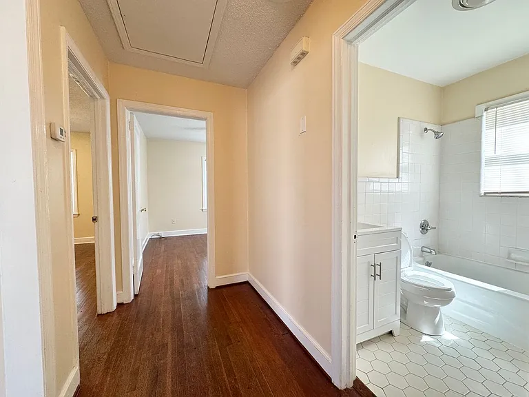 2001 Colonial Ave — Photo 14