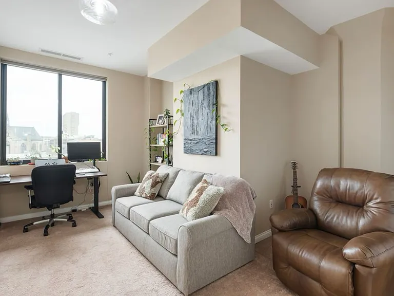 225 N New Jersey St #48 — Photo 7