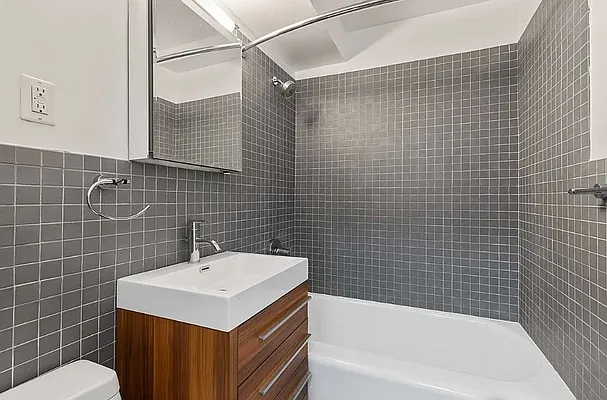 Rented by Dalan Rentals | media 7