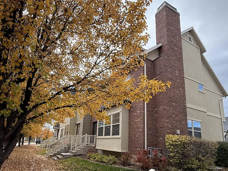 Townhome approach view