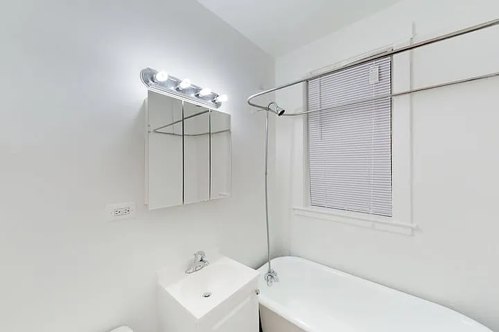 Maple Court — Photo 14