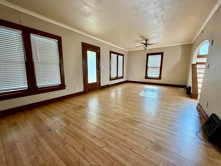 412 Pine St — Photo 6