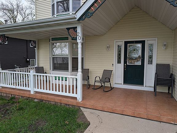 2nd image of 20 Lake Ave